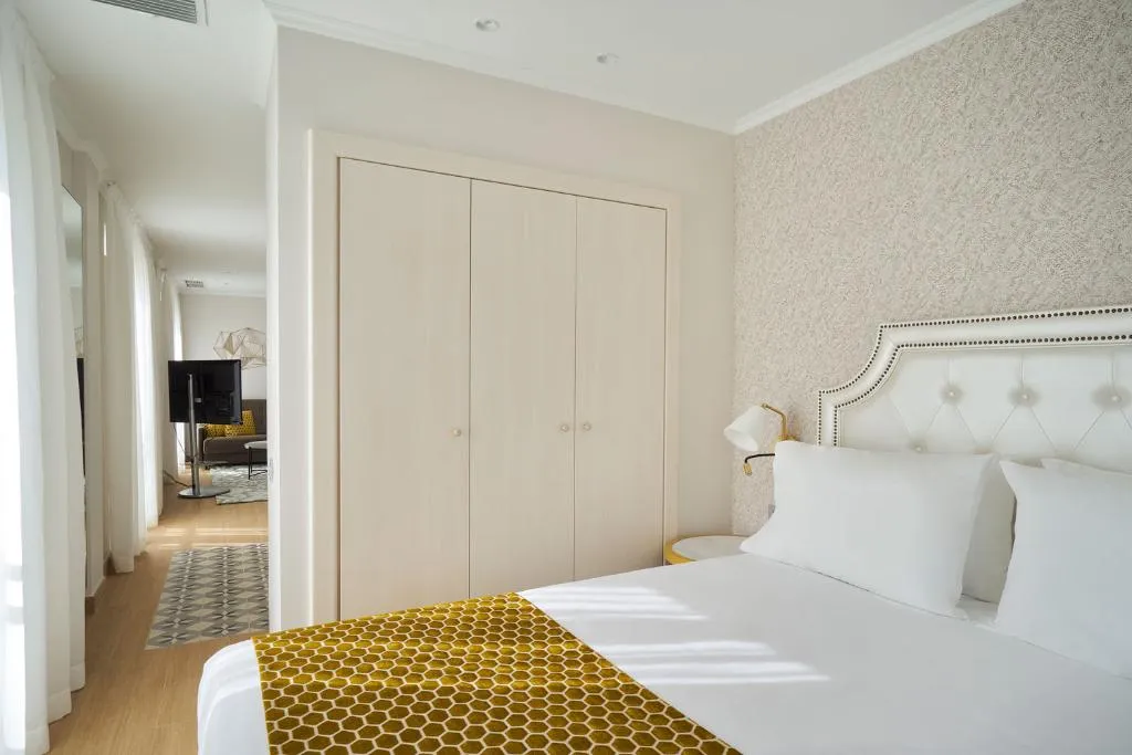 Room WITH TERRACE Room, Tandem Soho Suites, Costa Del Sol