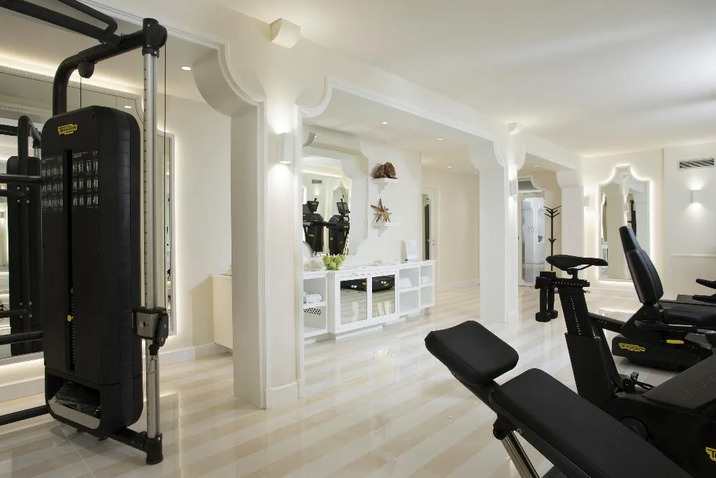 Sports and Entertainment, Grand Hotel Capodimonte, Naples