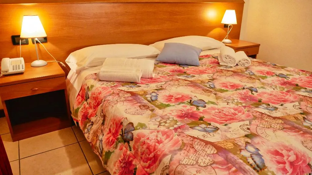 DOUBLE BASIC Room, Hotel Vajont, Venice