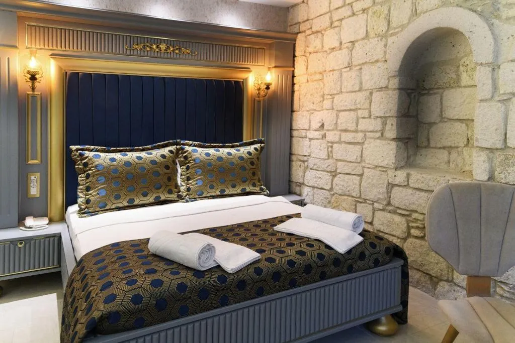 Room, Five Diamonds Hotel, Izmir