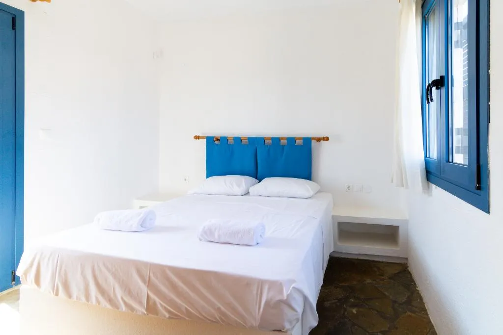 APARTMENT TWO BEDROOMS Room, Okirroi Villas and Apts, Crete
