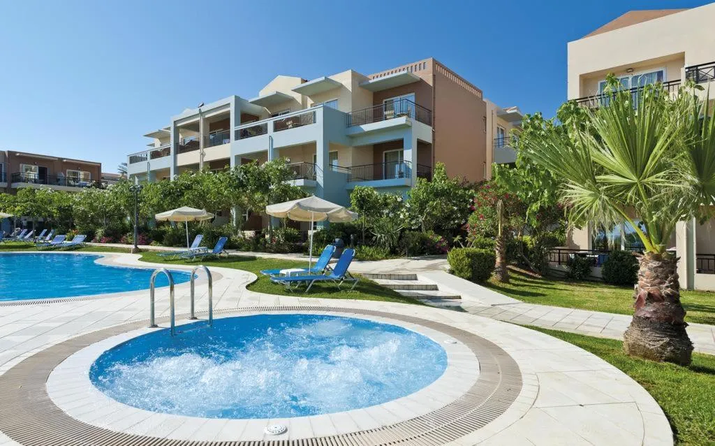 Pool, Selini Suites, Crete