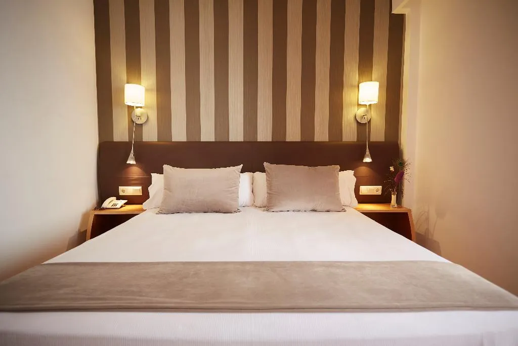 Double or Twin SUPERIOR Room, Invisa Hotel La Cala, Ibiza