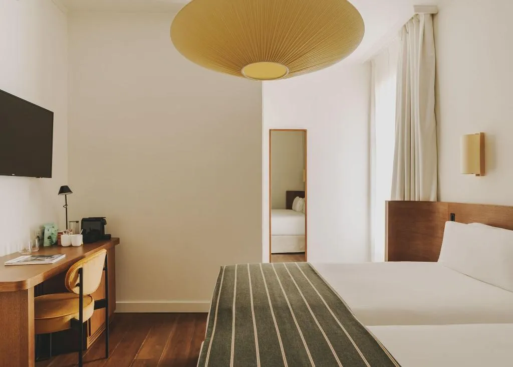 DOUBLE SINGLE USE STANDARD Room, Regina, Barcelona