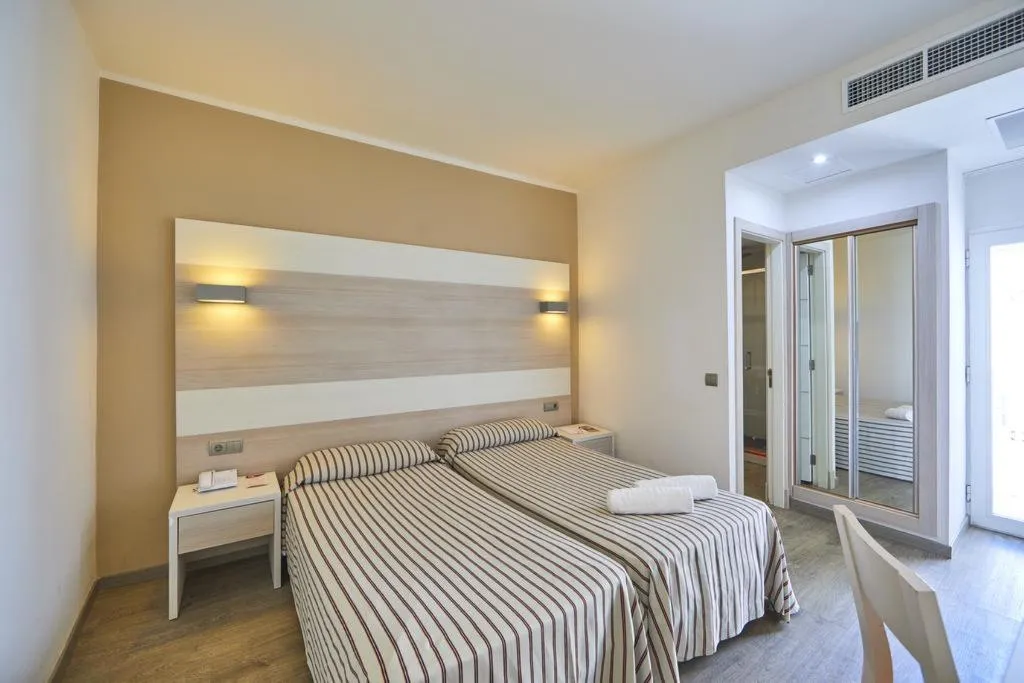 Room, Ahoi Urban Beach, Majorca