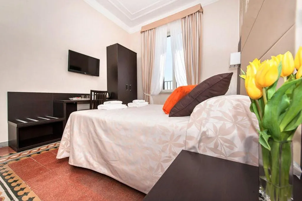 Room, Laterani Suite, Naples