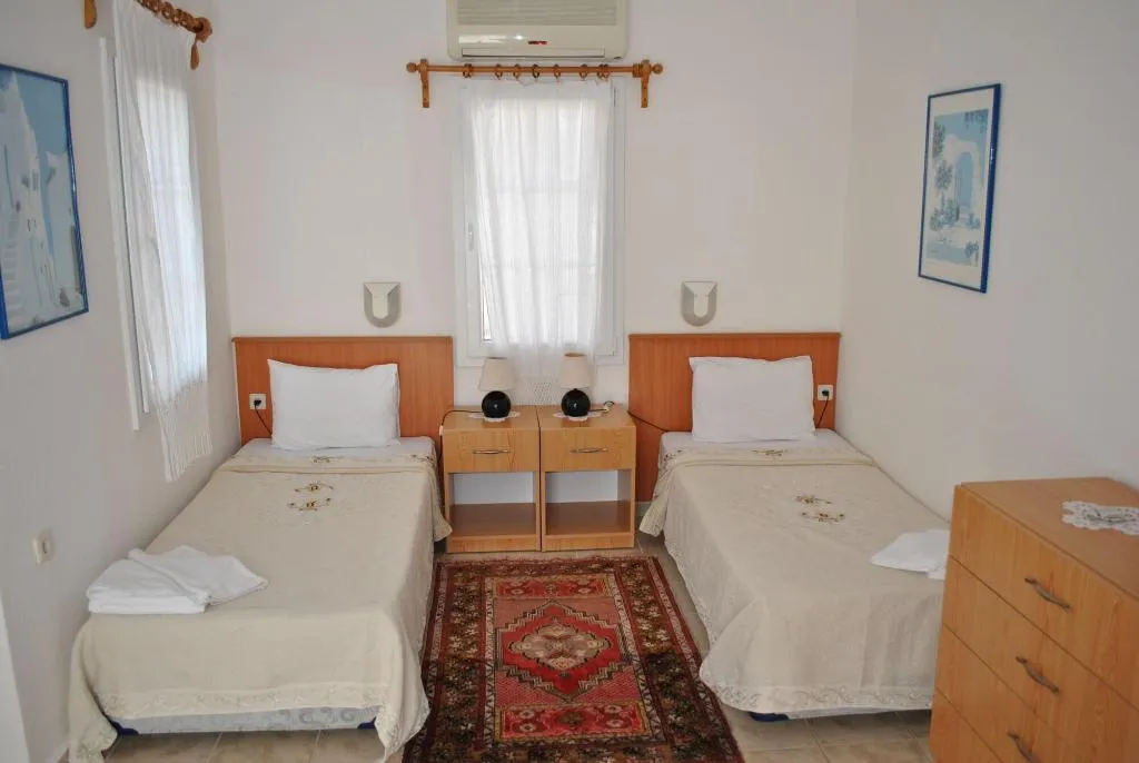 Room, Dionysia, Antalya