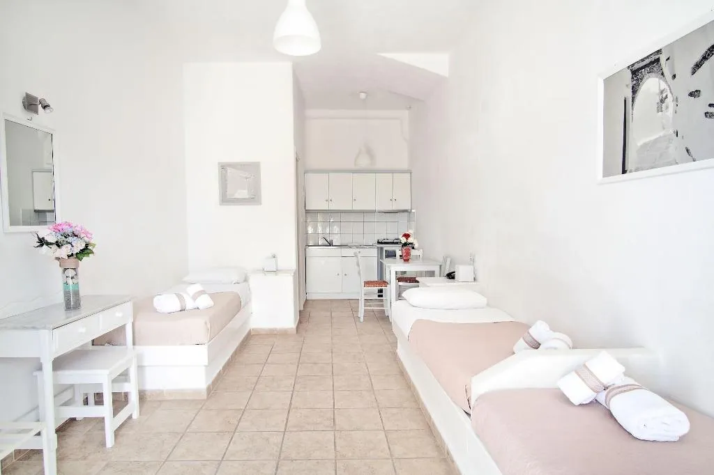 Room, Kritikakis Village Apartments, Santorini