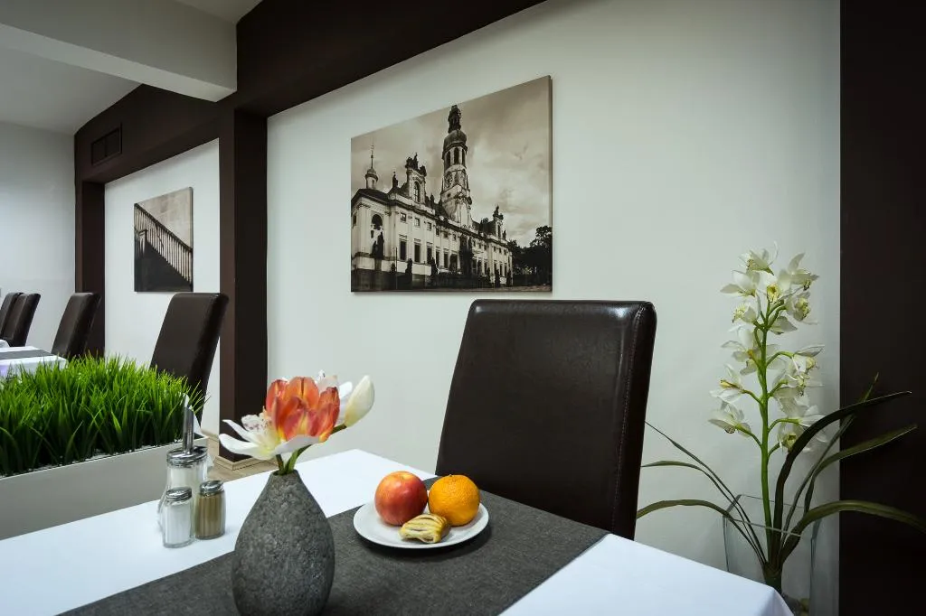 Restaurant, Pytloun Kampa Garden Hotel Prague, Prague
