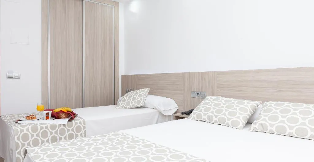 DOUBLE STANDARD Room, Olympia Ronda II, Valencia