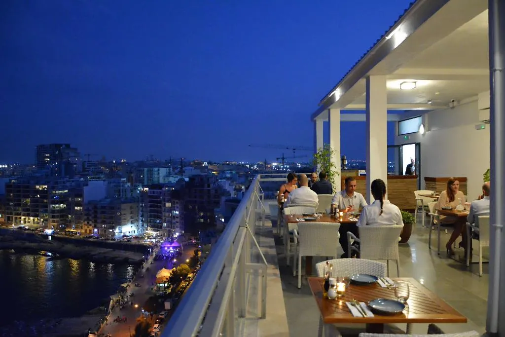 Restaurant, The Preluna Hotel, Malta