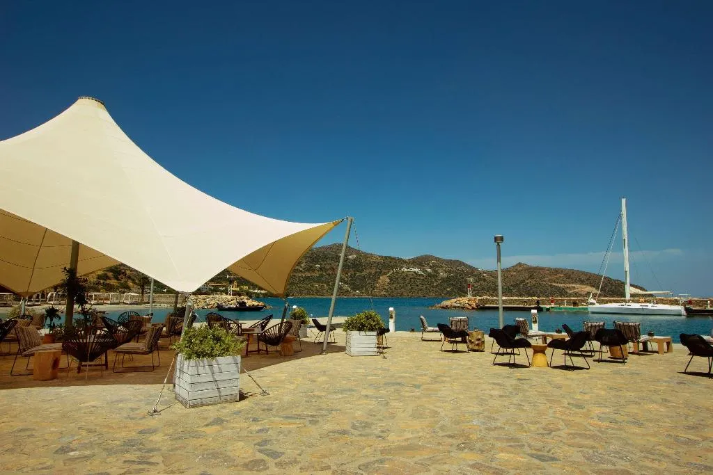 Bar, Zeus Eleva Mirabello Bay, Crete