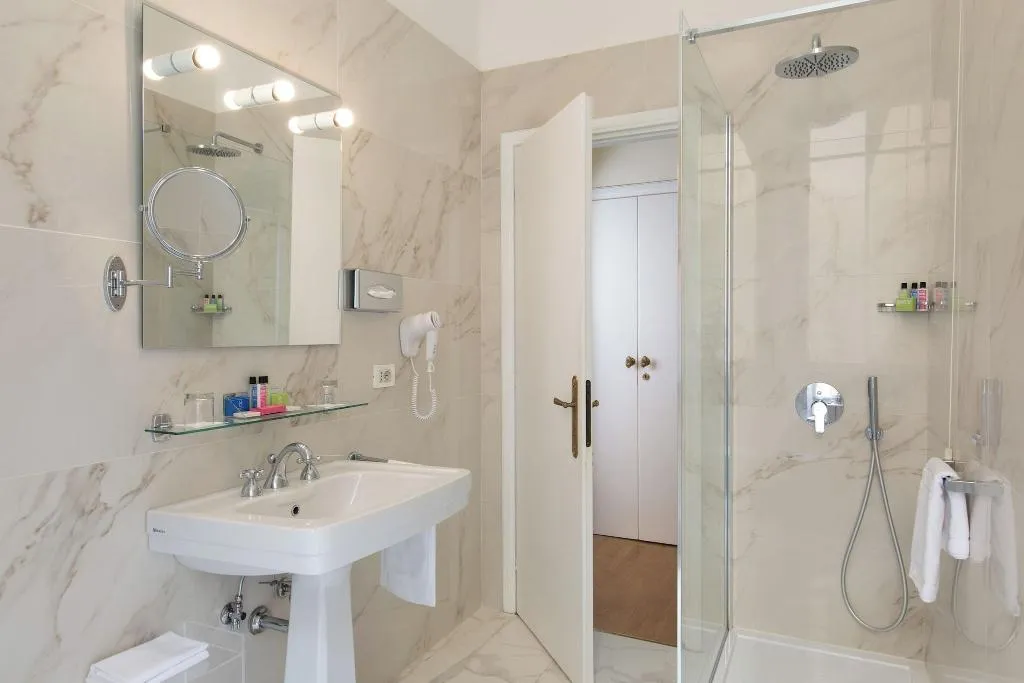 DOUBLE STANDARD Room, Hotel Quirinale, Rome
