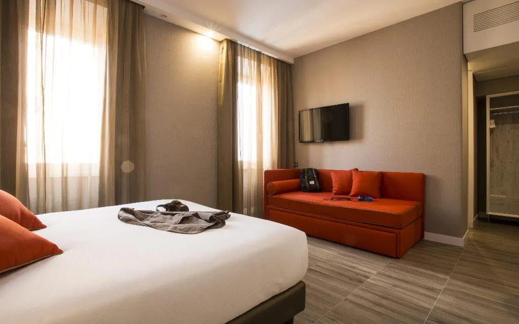 General view, The Guardian Hotel, Rome