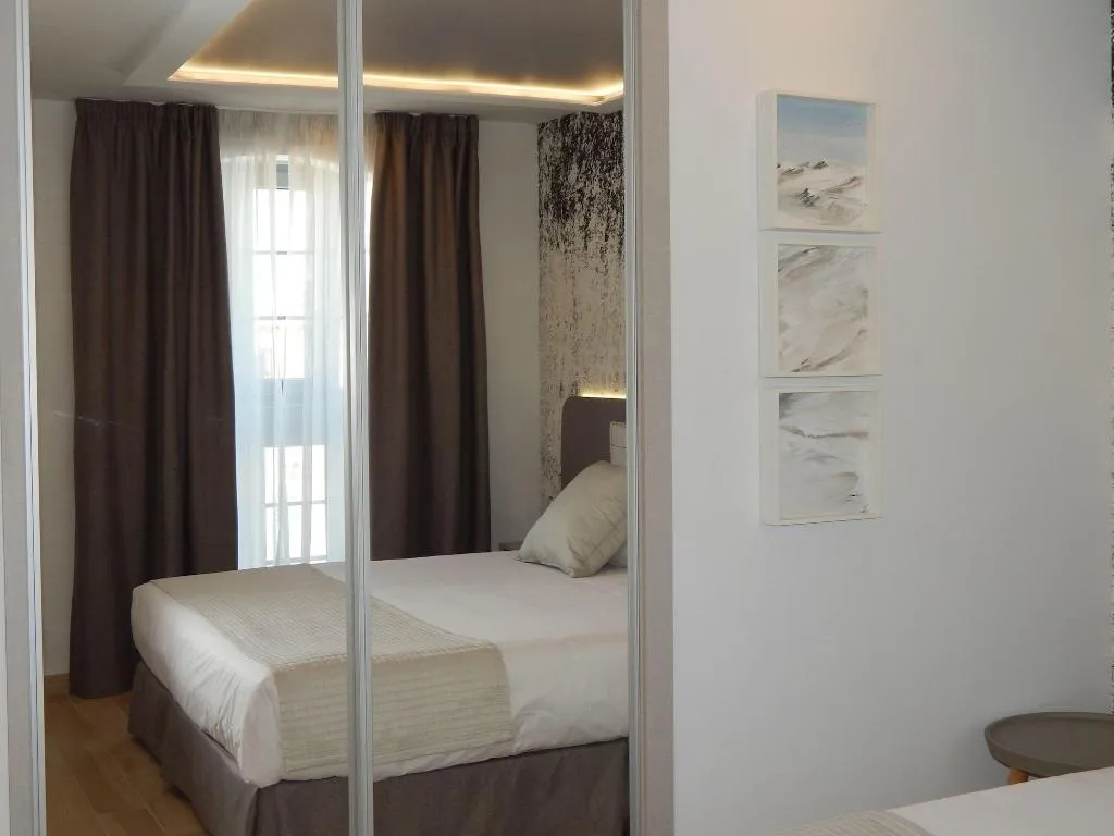 Room, Hostal Doña Carmen, Costa Del Sol
