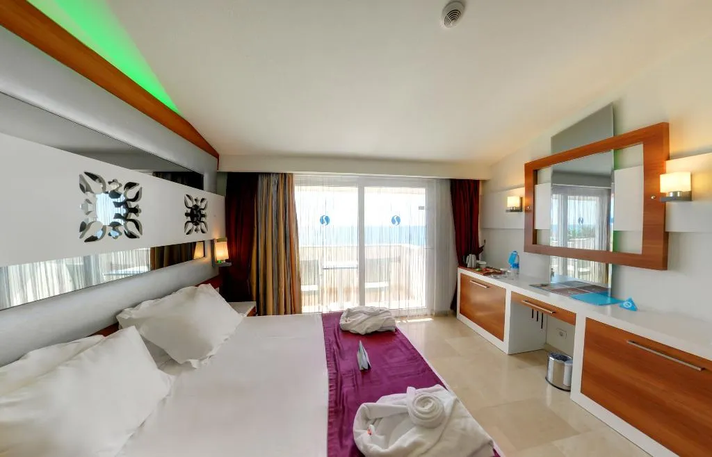 DOUBLE DELUXE SEA VIEW Room, Flora Garden Beach Side, Antalya