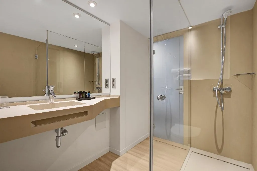 JUNIOR SUITE STANDARD Room, Palladium, Majorca