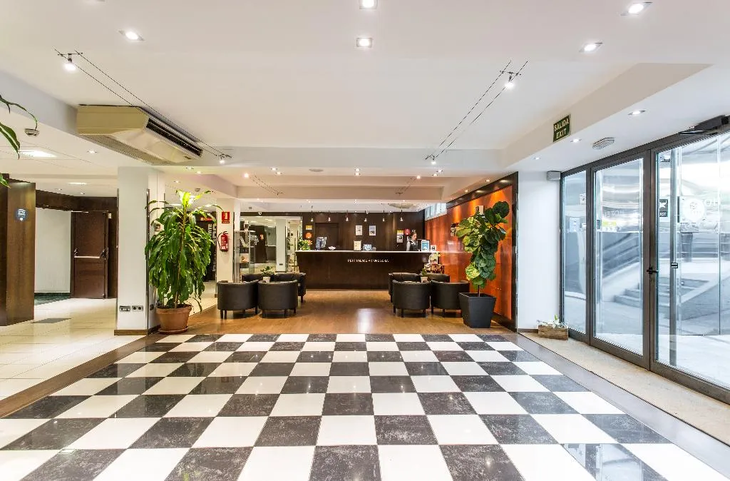 Lobby, Petit Palace Arturo Soria, Madrid