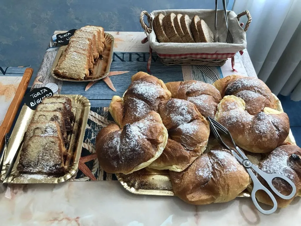 Restaurant, Meublè Casa Mannini, Naples