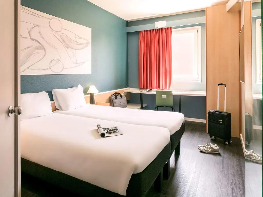 TWIN STANDARD Room, Ibis Madrid Getafe, Madrid