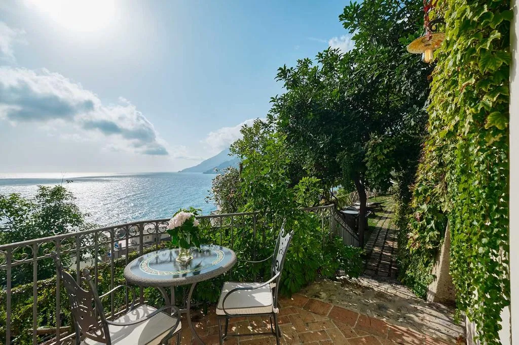 SUITE ONE BED Room, Botanico San Lazzaro, Naples