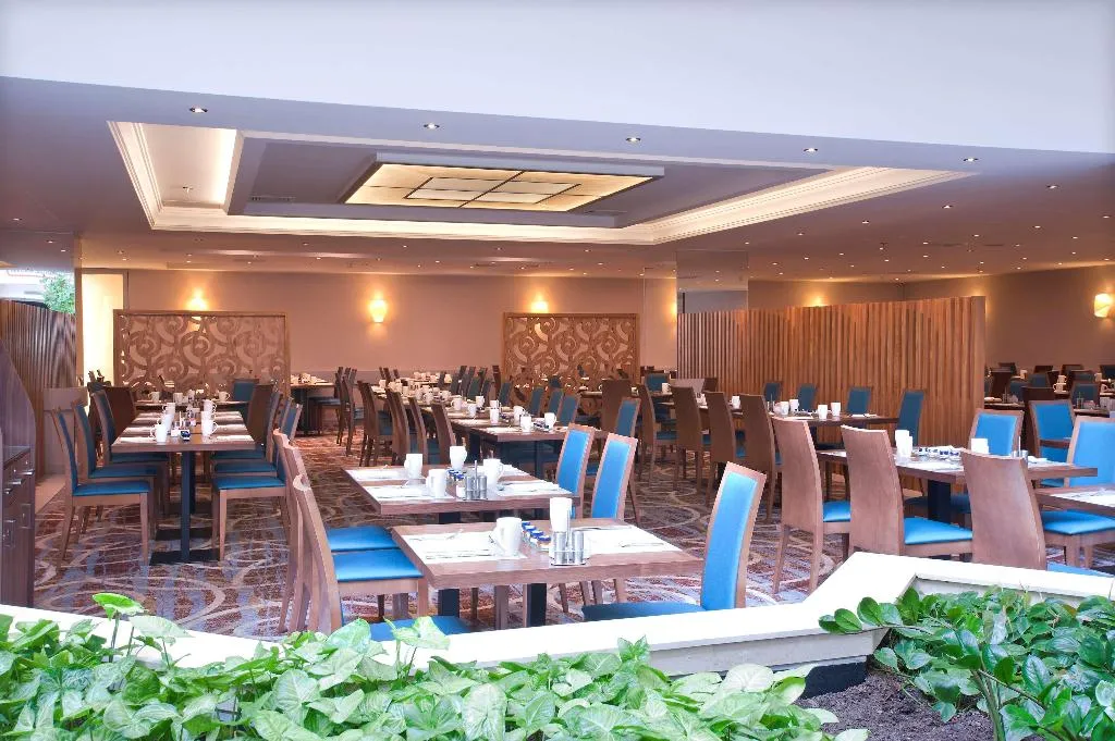 Restaurant, Hilton Prague Atrium, Prague