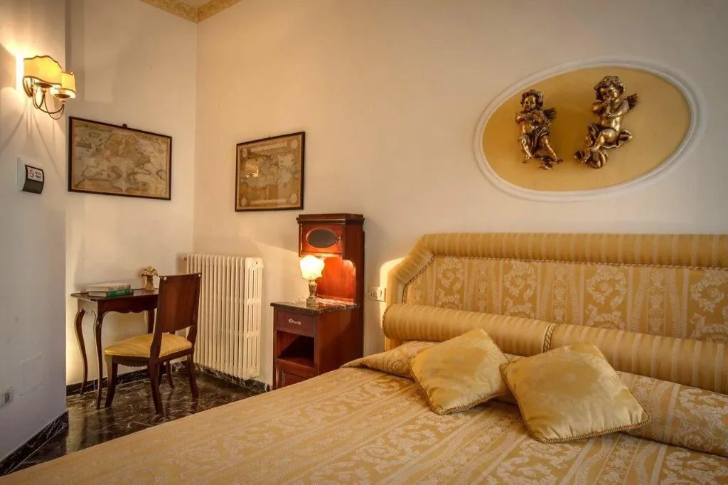 Room, Florence Dream Domus, Florence