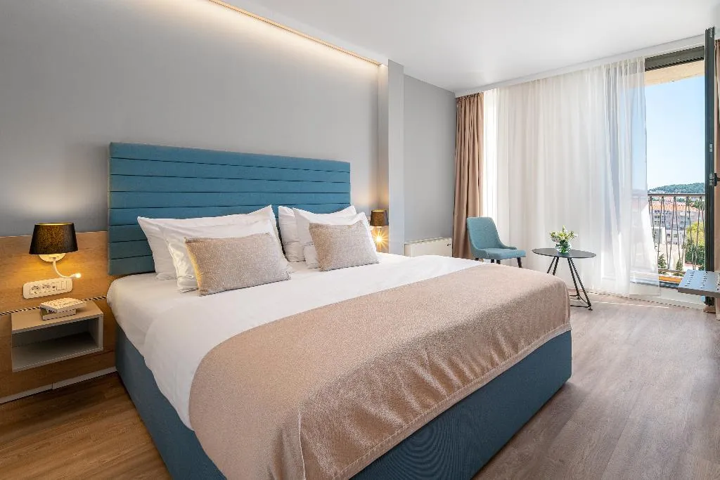 DOUBLE SEA VIEW WITH TERRACE Room, Valamar Meteor Hotel, Split