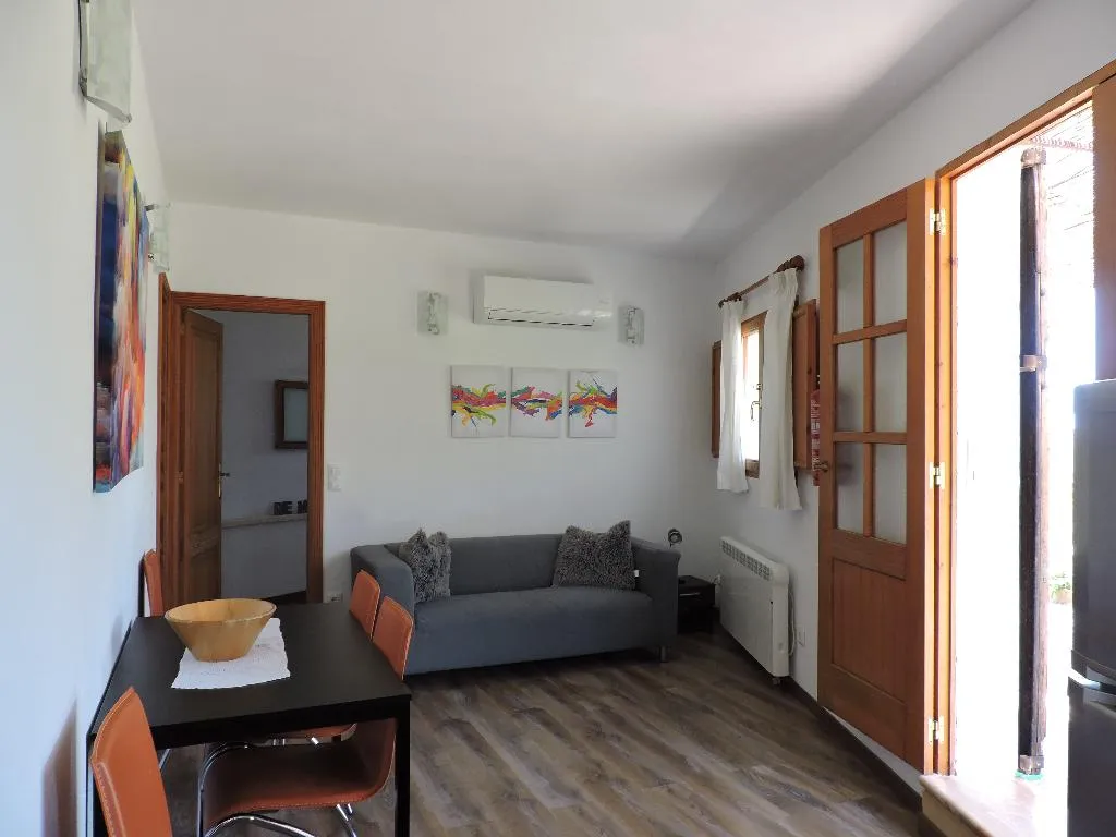 APARTMENT SEA VIEW WITH TERRACE Room, Agroturisme Es Picot, Majorca