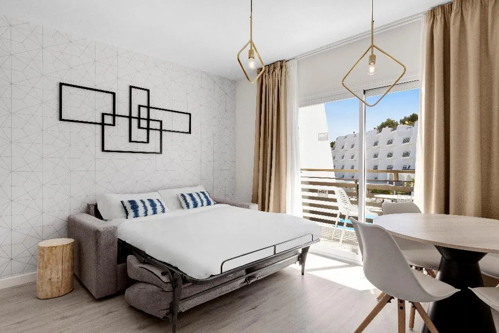 SUITE CAPACITY 3 Room, Palmanova Suites by TRH, Majorca