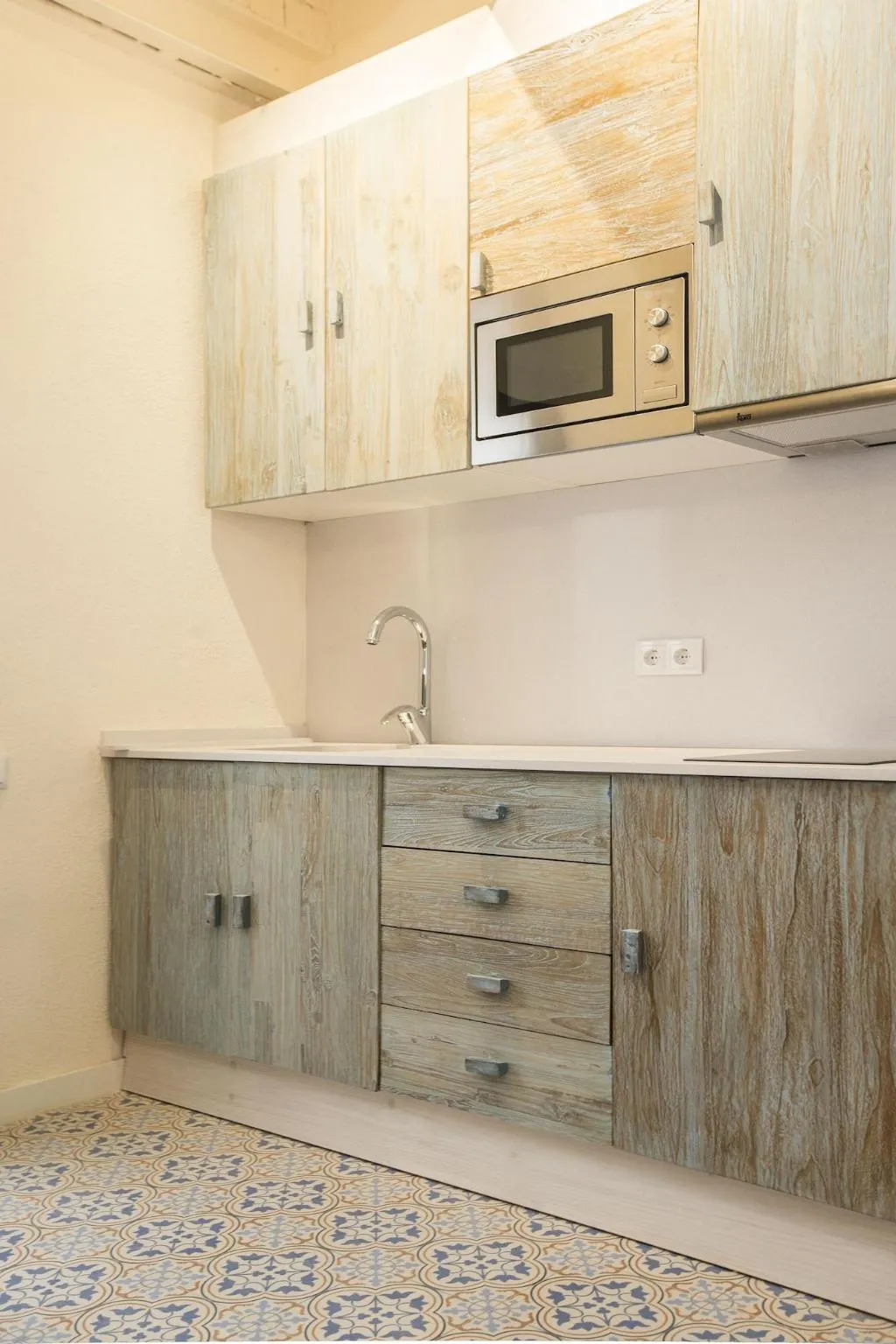APARTMENT CAPACITY 6 Room, La Bodega Suites, Barcelona