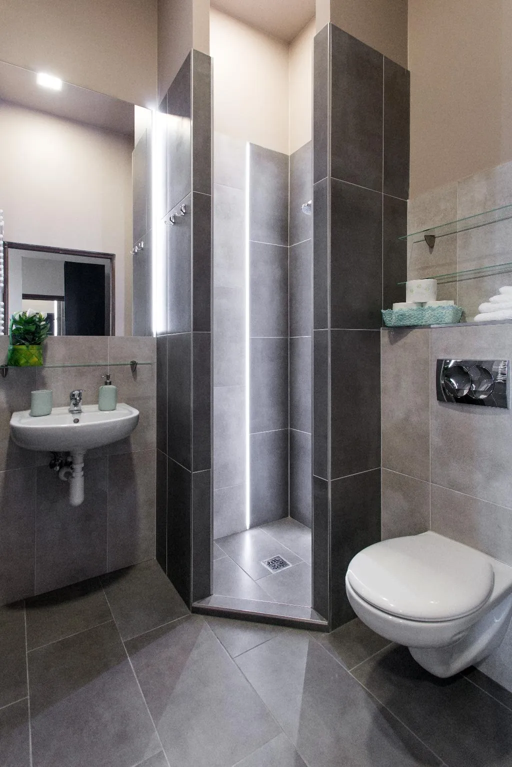 APARTMENT CAPACITY 4 Room, Happy Tower Krakow, Krakow