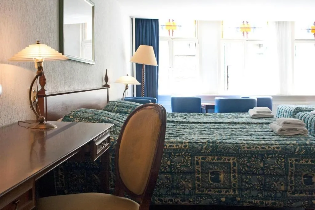 Room, Prins Hendrik, Amsterdam
