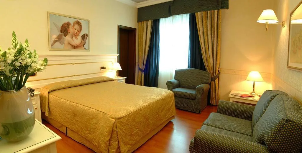 General view, Poppi, Venice