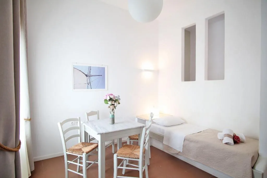 Room, Kritikakis Village Apartments, Santorini