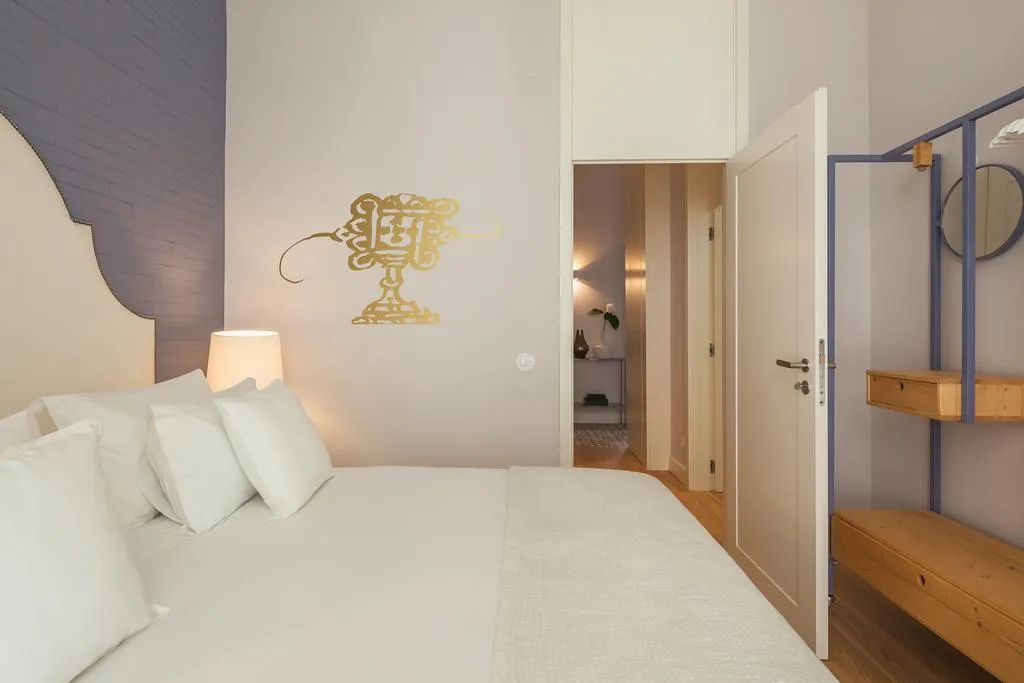 APARTMENT SUPERIOR TWO BEDROOMS Room, Almaria - Edificio Da Corte, Lisbon