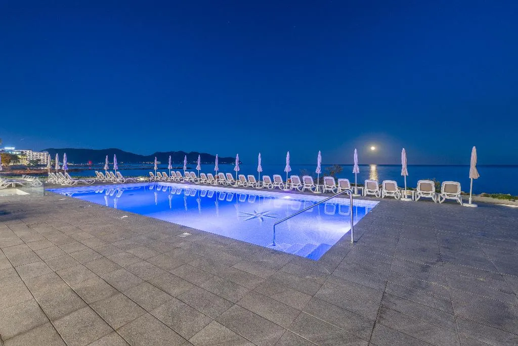 Pool, Hotel Atolon & Kaafu Beach Club, Majorca