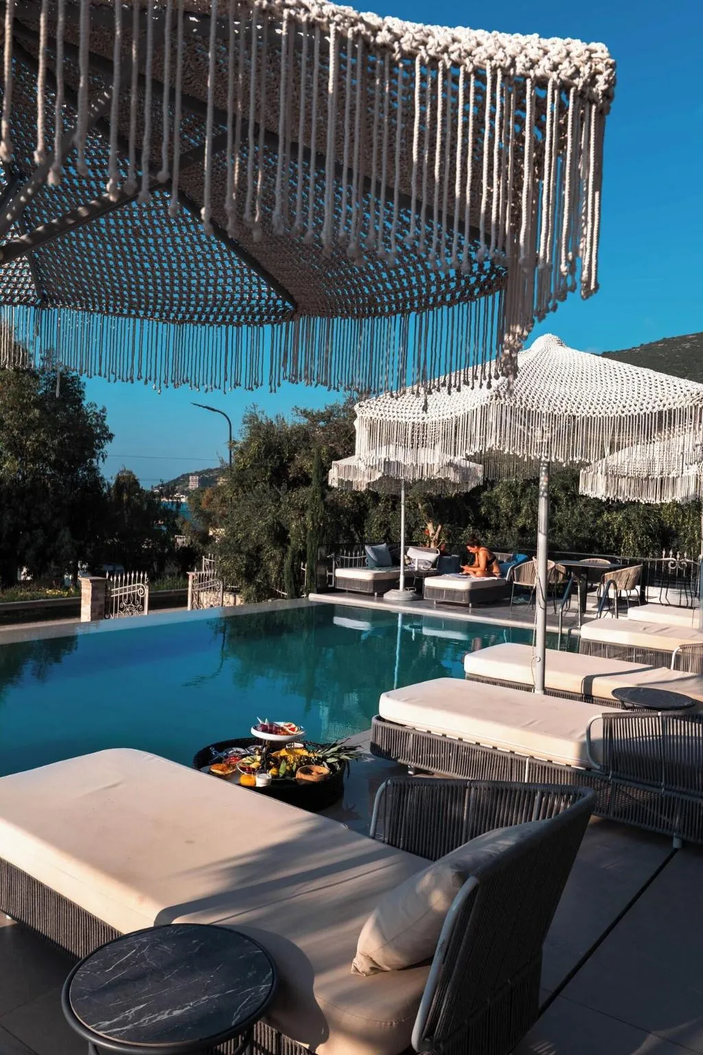 Sports and Entertainment, Mazarine Hotel, Kavaje