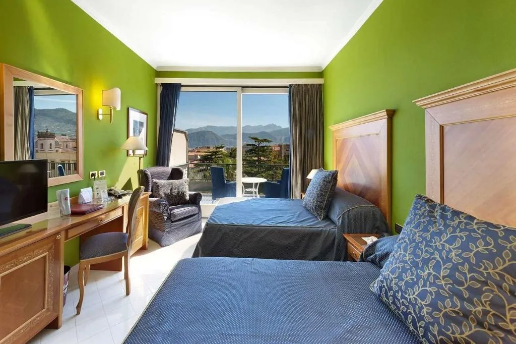 JUNIOR SUITE SUPERIOR SEA VIEW Room, Continental, Naples