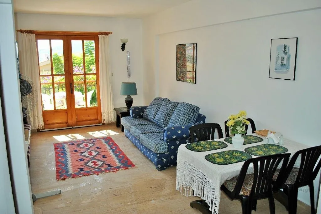 Room, Dionysia, Antalya