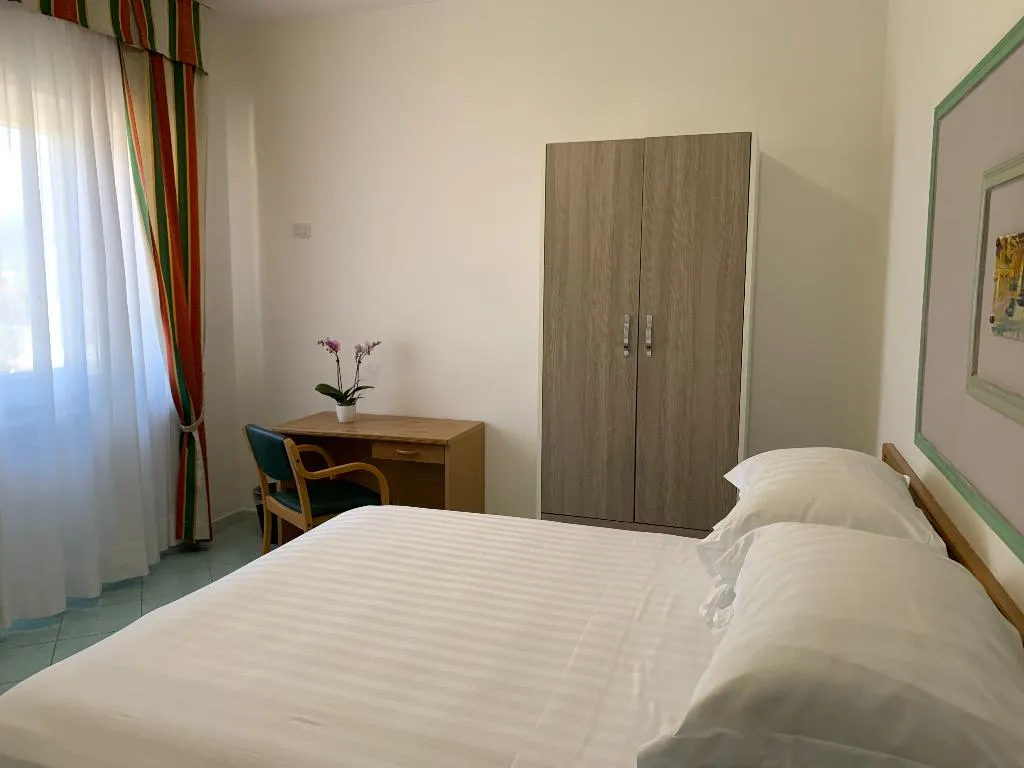 DOUBLE SUPERIOR Room, Hotel Conte Ischia, Naples