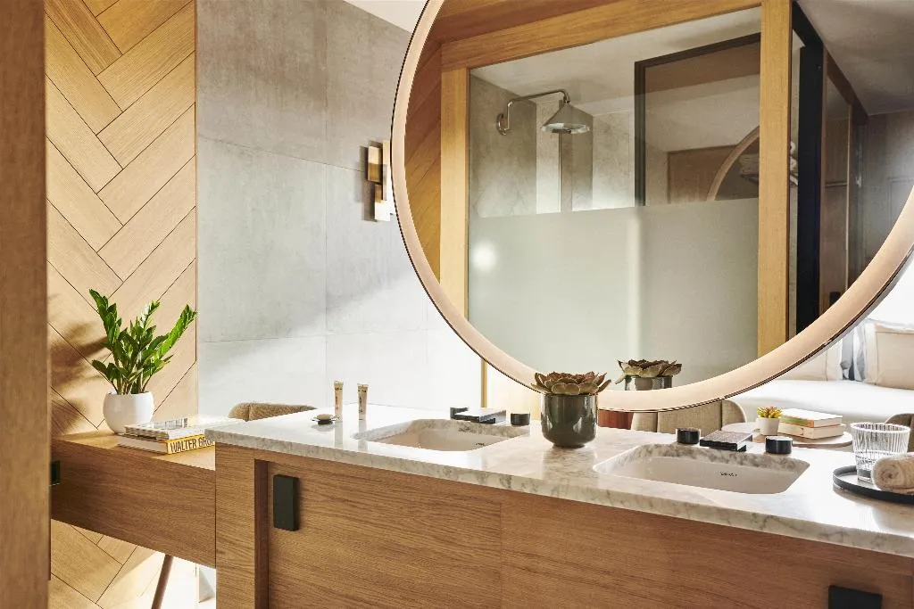 DOUBLE DELUXE Room, Grand Hyatt Barcelona, Barcelona