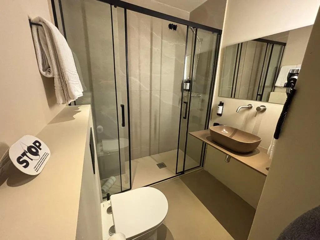 APARTMENT SUPERIOR CAPACITY 4 Room, Senator Barcelona Apartments, Barcelona