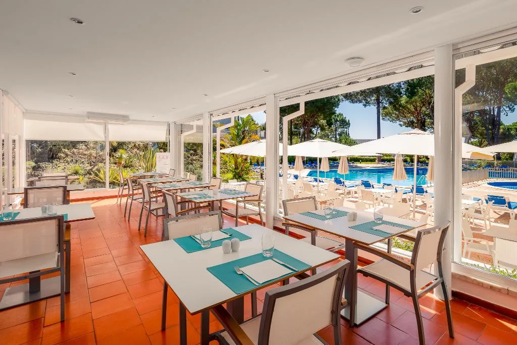 Restaurant, Pinhal Da Marina, Algarve