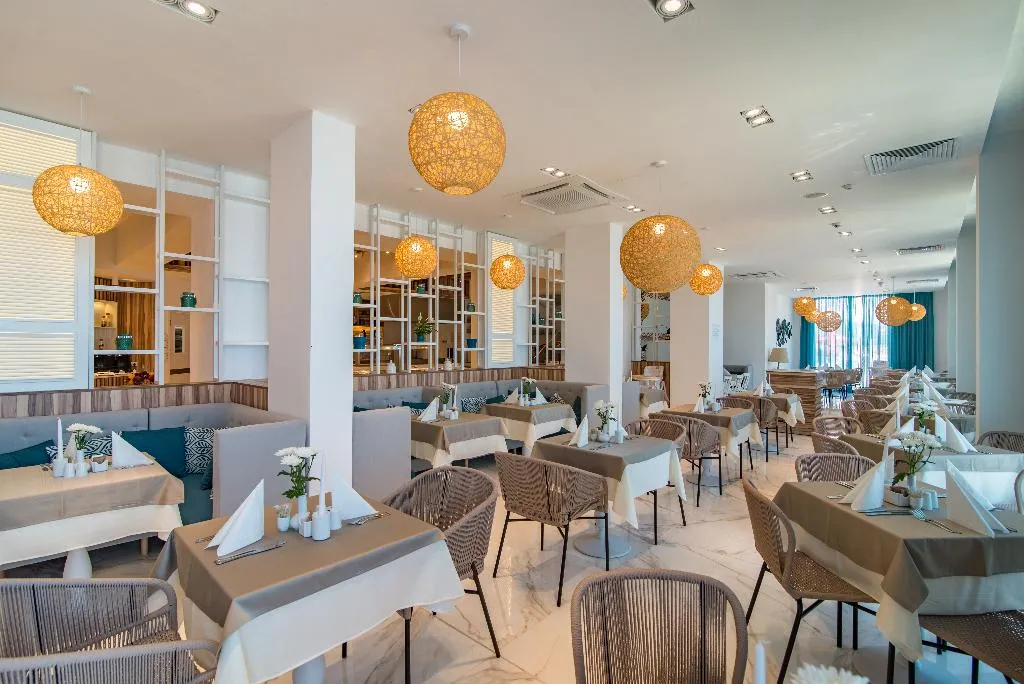 Restaurant, HVD Nympha Adults Only, Varna