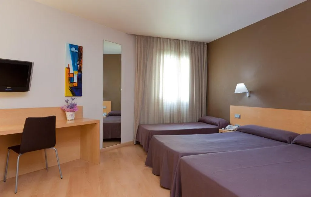 Double or Twin CAPACITY 3 Room, Daniya Alicante, Costa Blanca