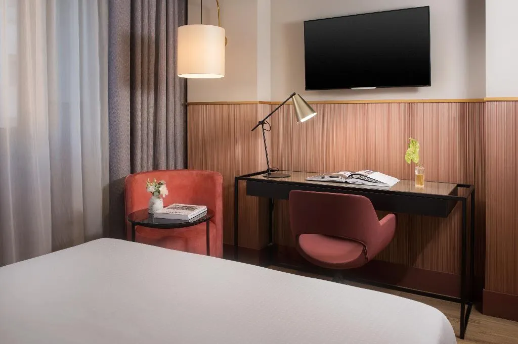DOUBLE PREMIUM Room, NH Collection Milano Touring, Milan