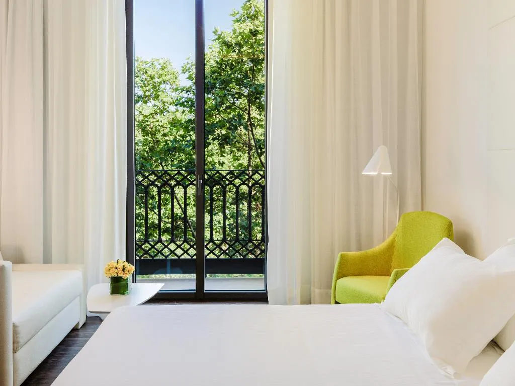 TRIPLE STANDARD Room, H10 Urquinaona Plaza, Barcelona