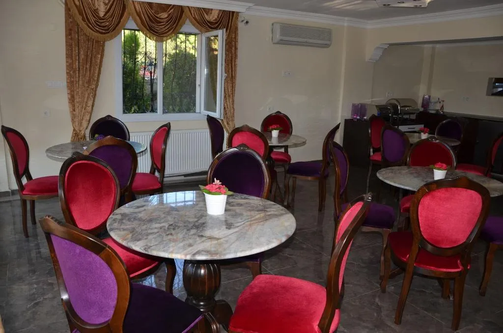 Lobby, Uzunhan Hotel, Izmir