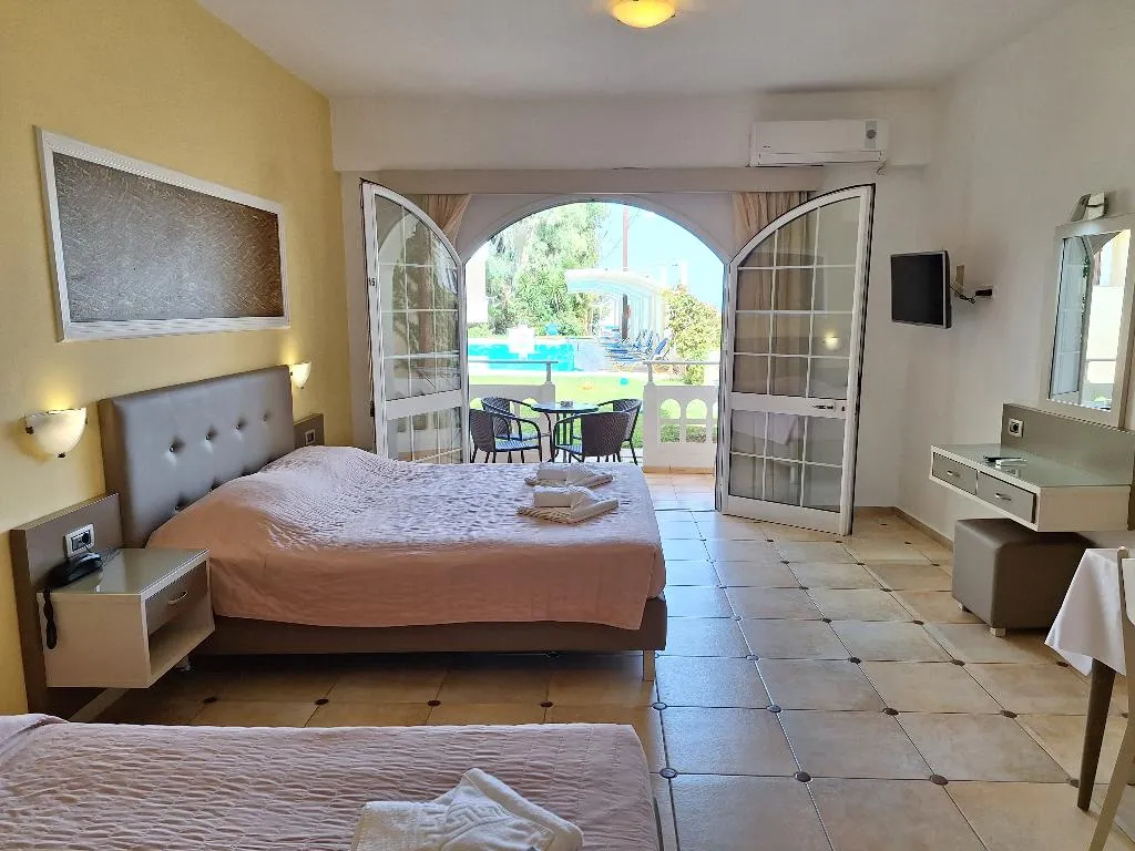STUDIO TWO BEDS Room, Perla Beach, Crete